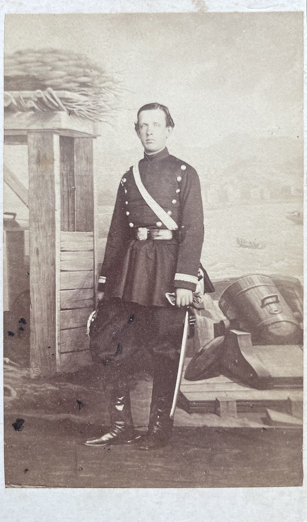 Fratelli d‘Alessandri, Rom, ca. 1860. Ludwig von Bourbon-Sizilien (1838-1886) in Uniform.